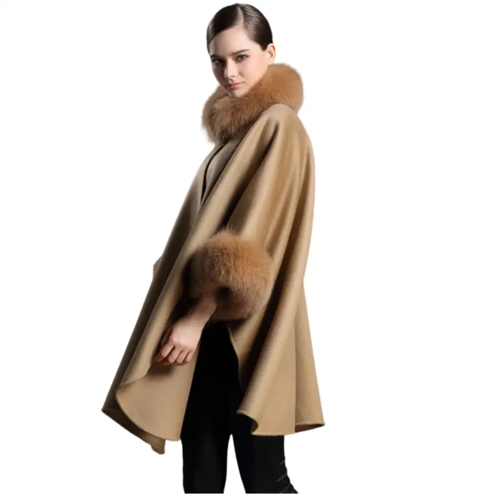 Poncho cape fourrure femme Maison Catamarca